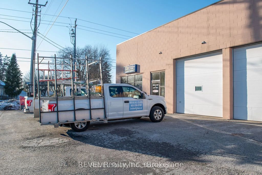 4564 Montrose Road, Niagara Falls