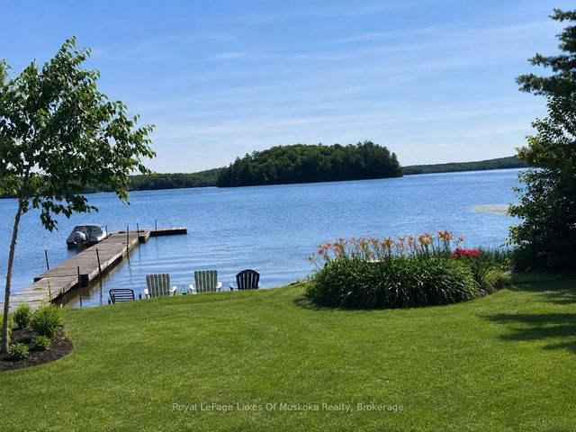 1052 Cove Road 1, Muskoka Lakes