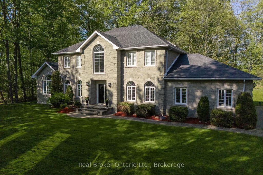 9 Paige Court, Hamilton Township