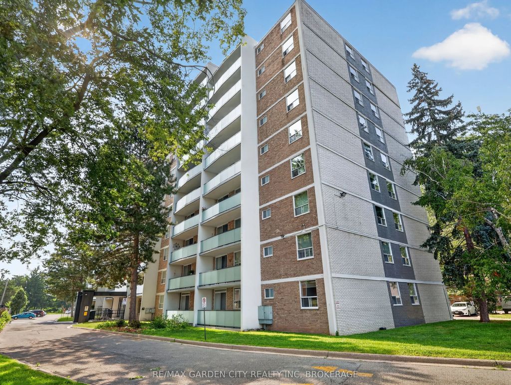 359 Geneva Street 701, St. Catharines