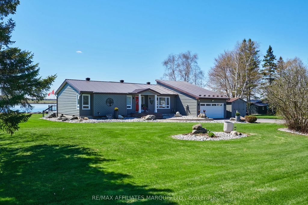 11728 Lakeshore Drive, South Dundas