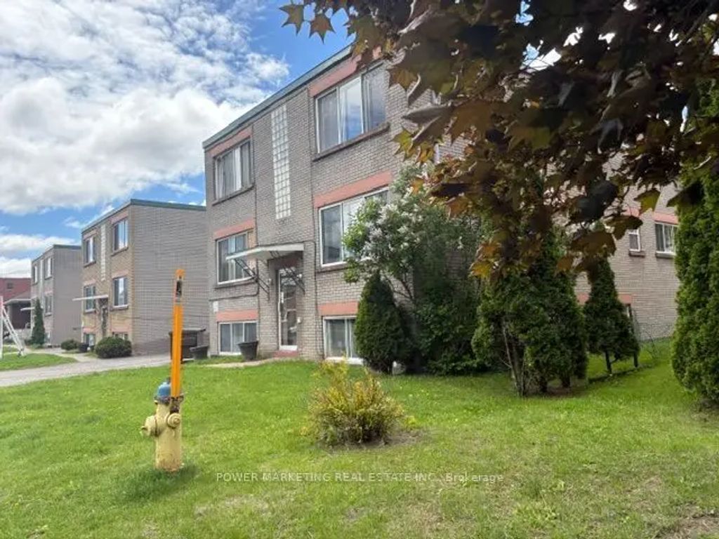 644-656 De L'eglise Street, Vanier and Kingsview Park