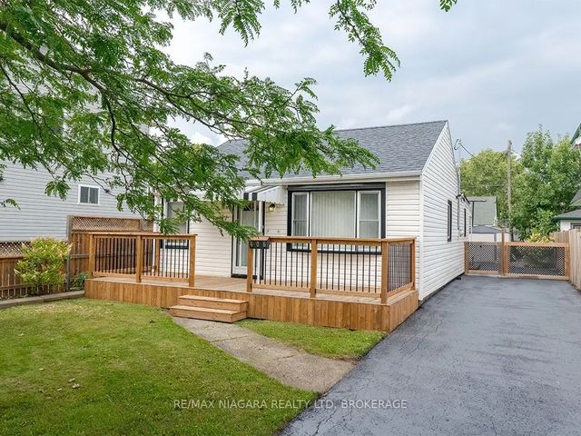 406 Dieppe Street, Welland