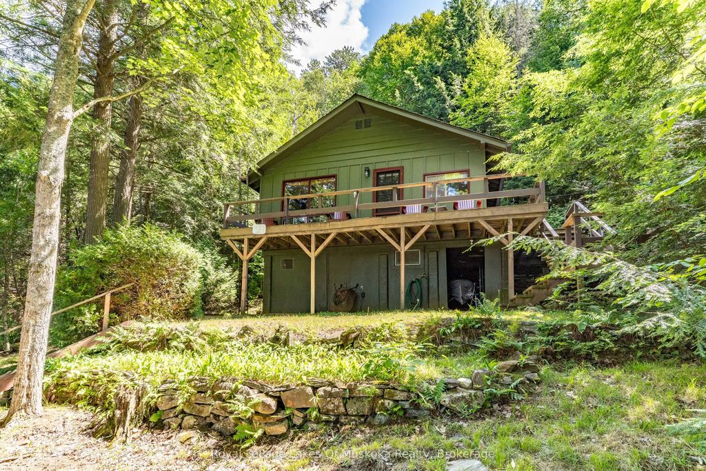 14170 Kawagama Long Island N/a, Algonquin Highlands