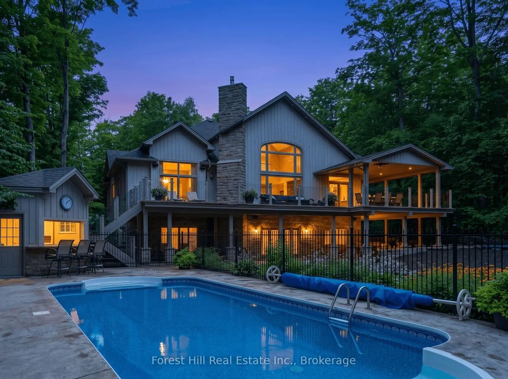 201 Peters Crescent, Grey Highlands