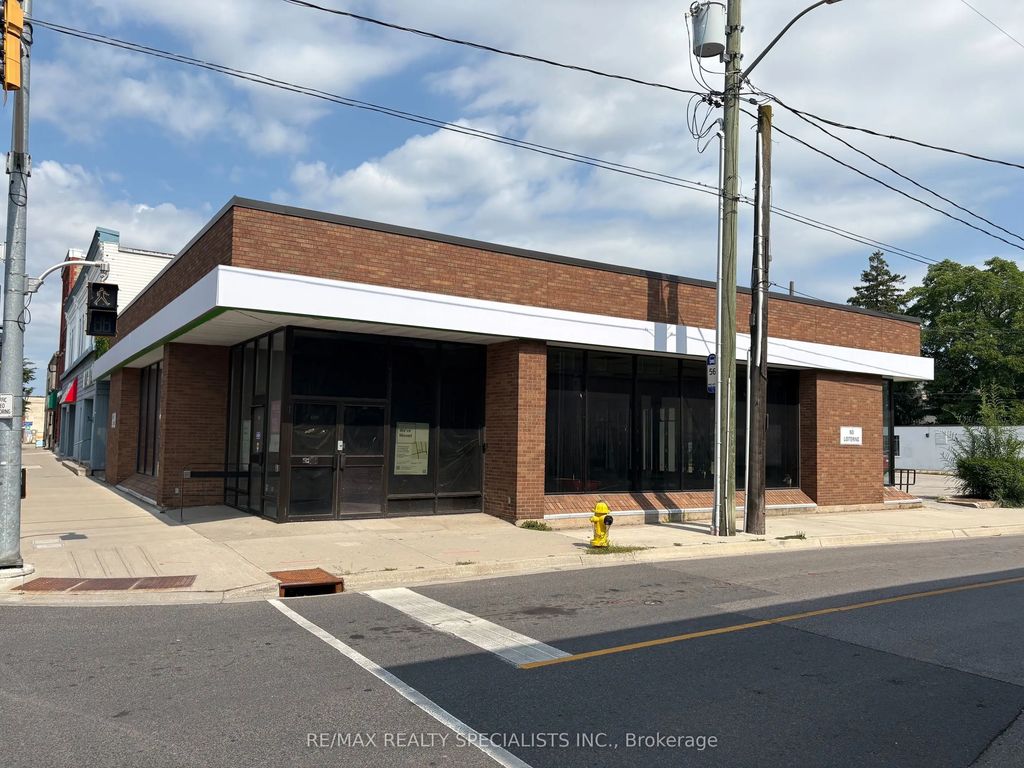 699 King Street E, Cambridge