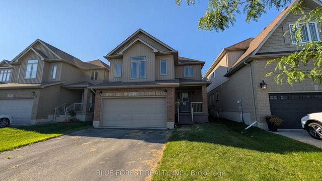 904 Frontenac Crescent, Woodstock