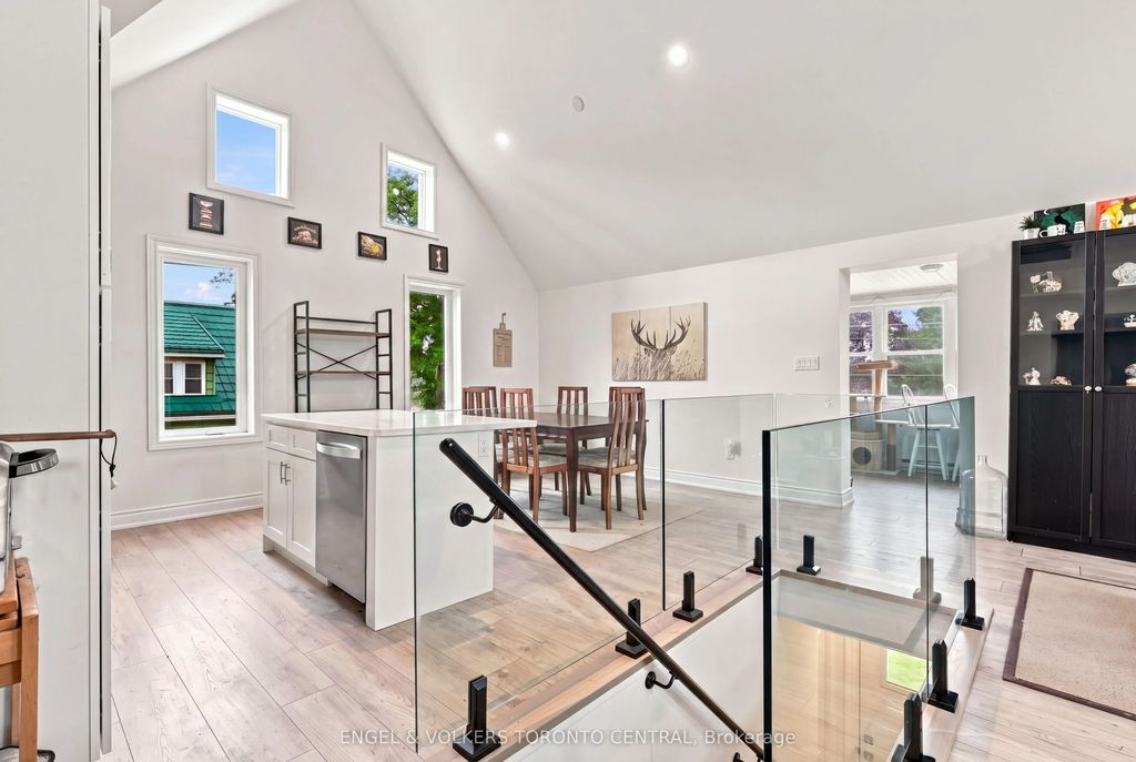 299 Bridgeport Road E, Waterloo