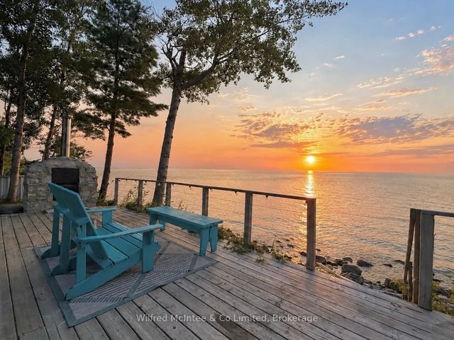 537 Bruce Road 13 Road, Native Leased Lands