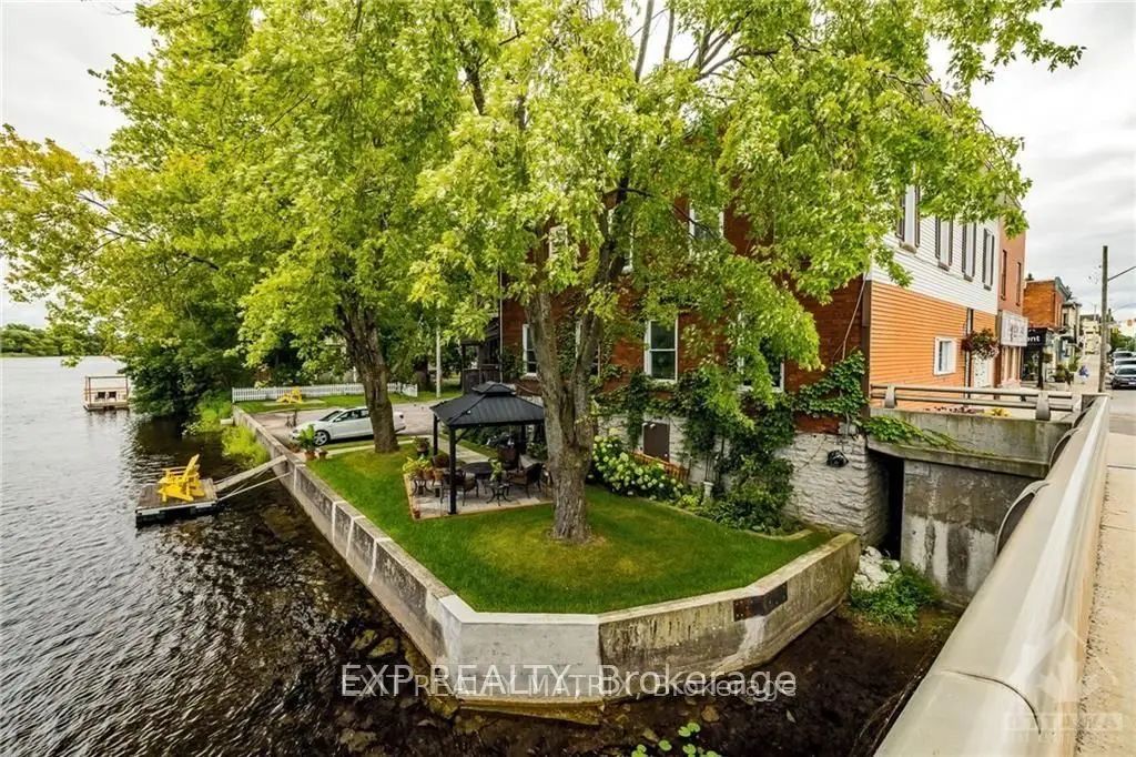 5-7 Bridge Street, Mississippi Mills
