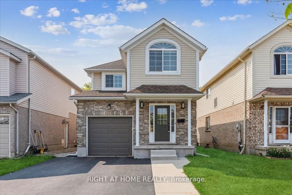 223 Grey Fox Drive, Kitchener