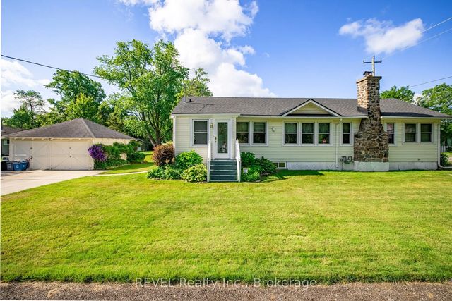 70 Bernard Avenue, Fort Erie
