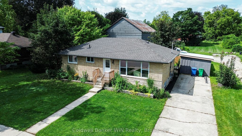 278 Queen Street S, West Grey