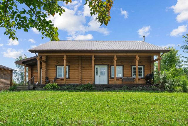 16610 Sixth Road, North Stormont