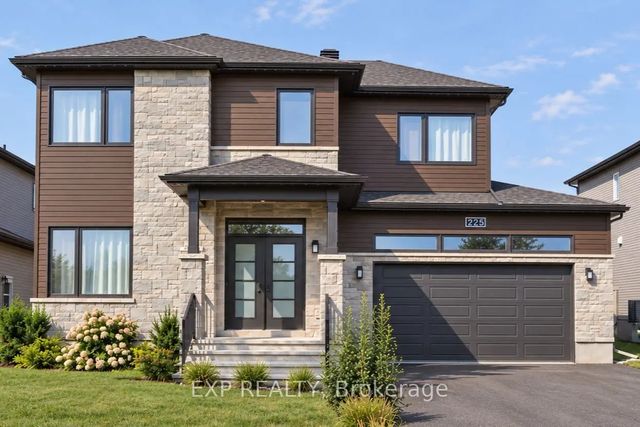 225 Sunset Crescent, Russell