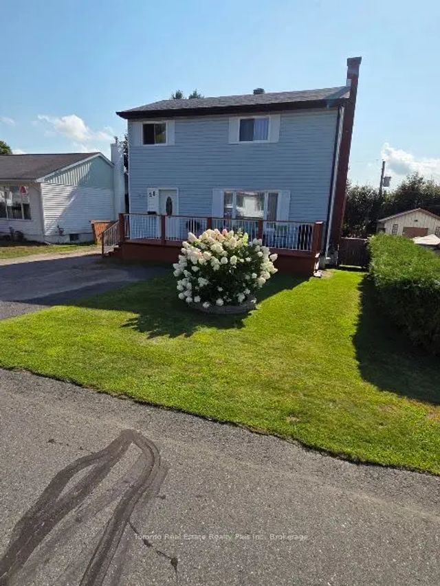 28 Milliken Road, Elliot Lake