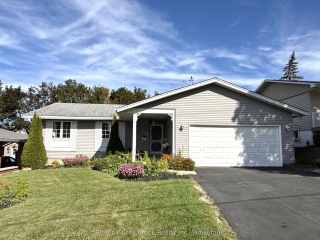 840 4th Street E, Owen Sound