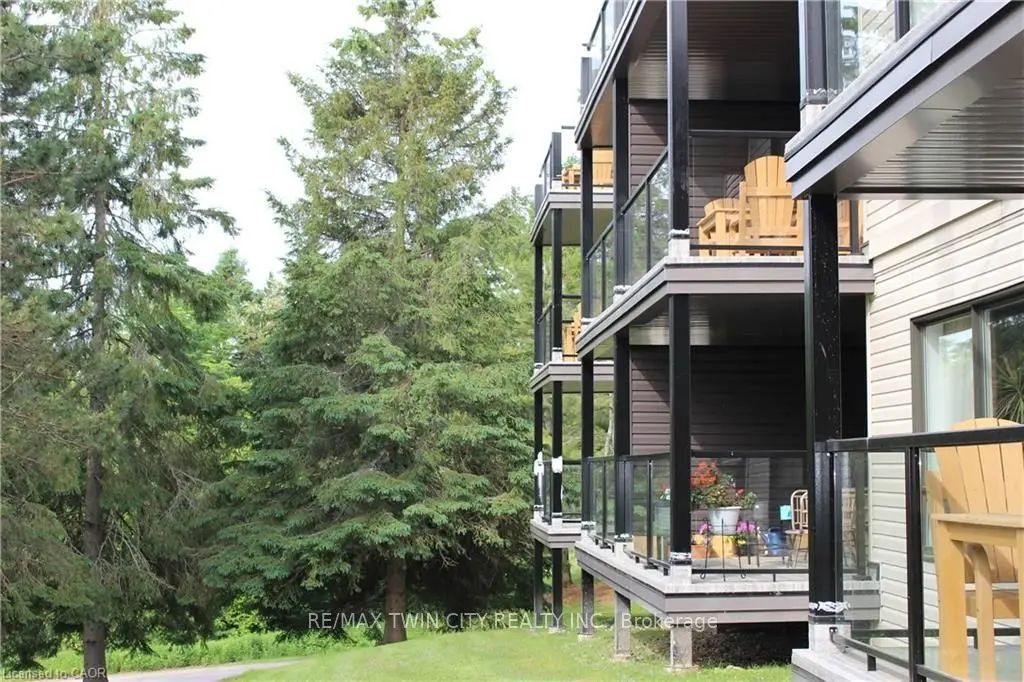 1235 Deerhurst Drive 52-105, Huntsville