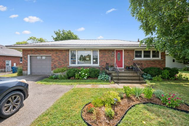 1065 Erie Street, Stratford