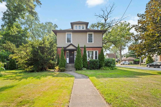 6275 Pine Grove Avenue, Niagara Falls