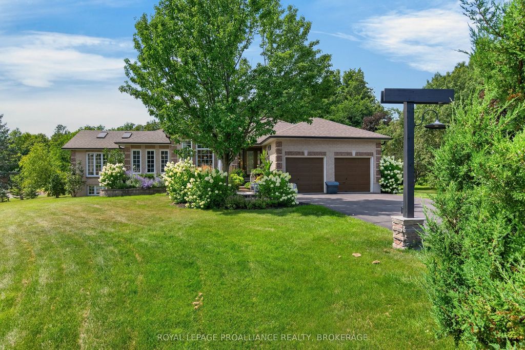 3335 Four Seasons Drive, Frontenac