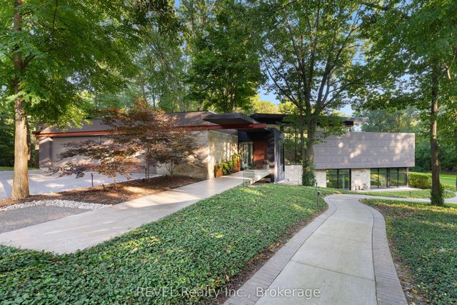 250 Canboro Road, Pelham