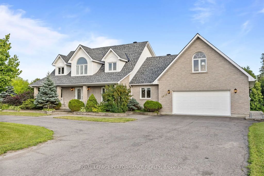 1436 Notre Dame Street, Russell