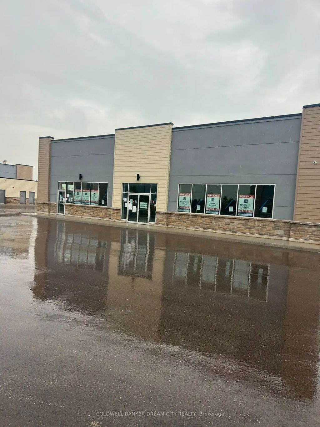 200 Montclair Drive 15-16, Woodstock