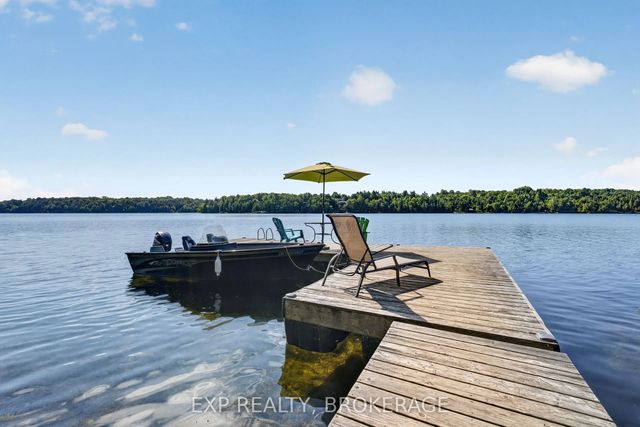 328 Hillcrest Lane, Frontenac