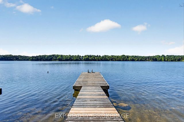 332 Hillcrest Lane, Frontenac