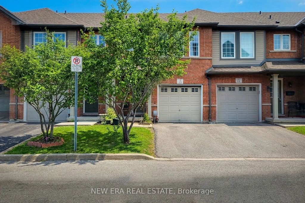 151 Green Road 13, Hamilton