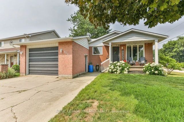 425 Queen Street, Lucan Biddulph