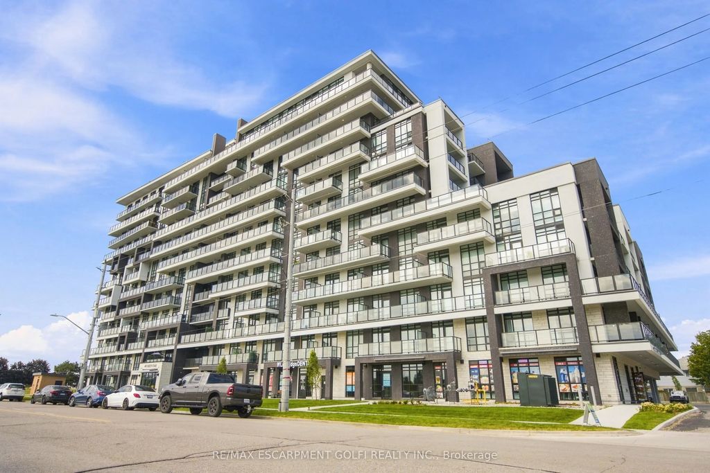 461 Green Road 921, Hamilton