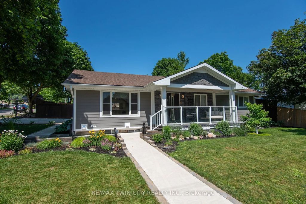 99 John Street W, North Huron