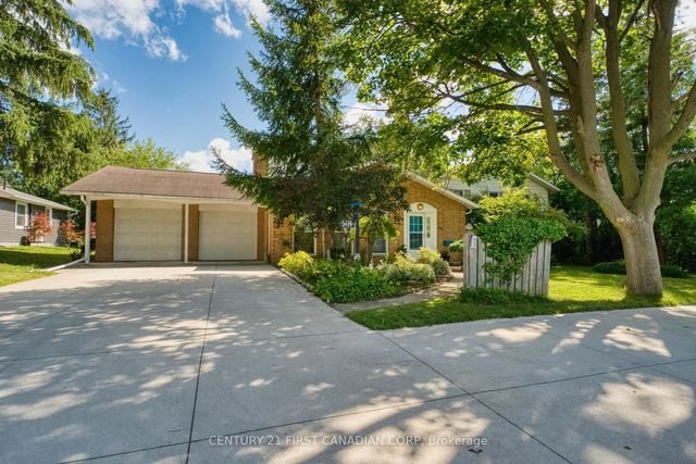 501 Commissioners Road E, London South