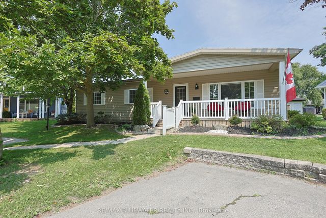 288 Concord Drive, South Huron