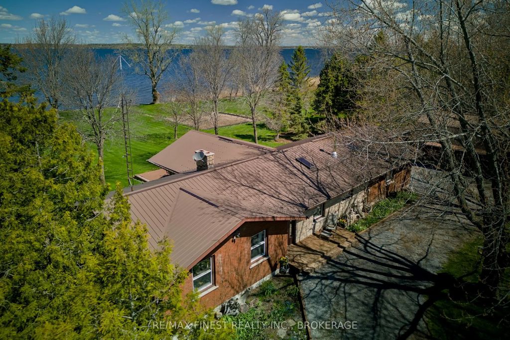10930 Front Road, Loyalist
