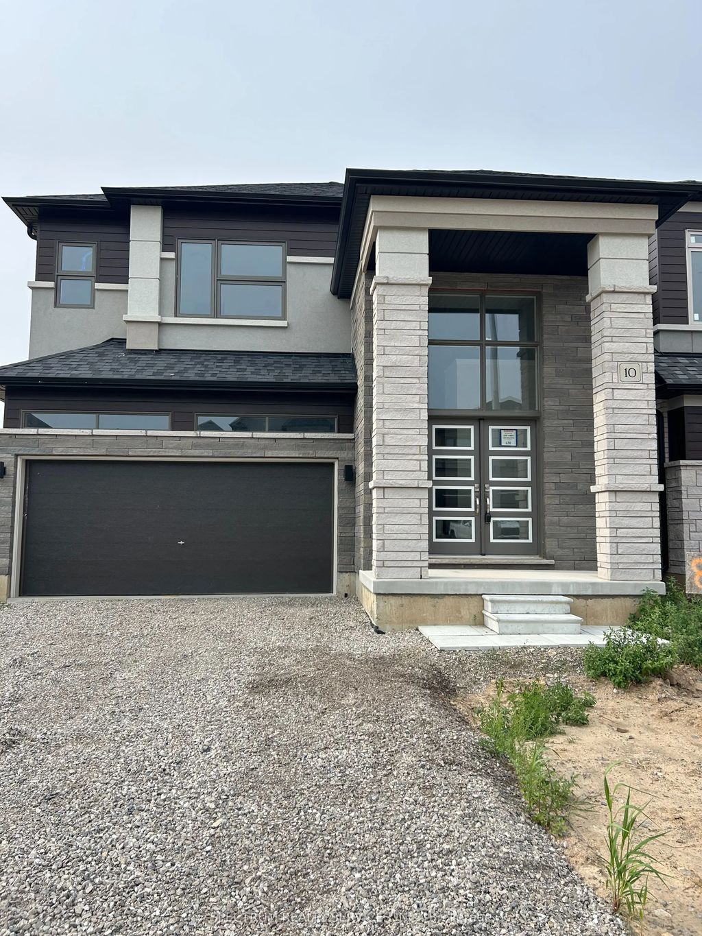 10 Arding Circle, Brantford