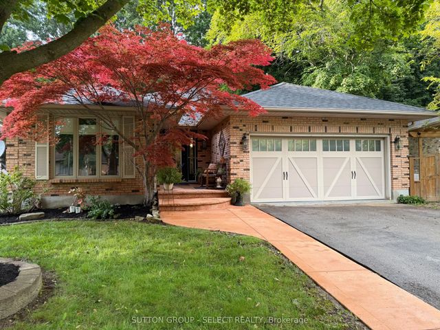 Photo of Listing #X13686322