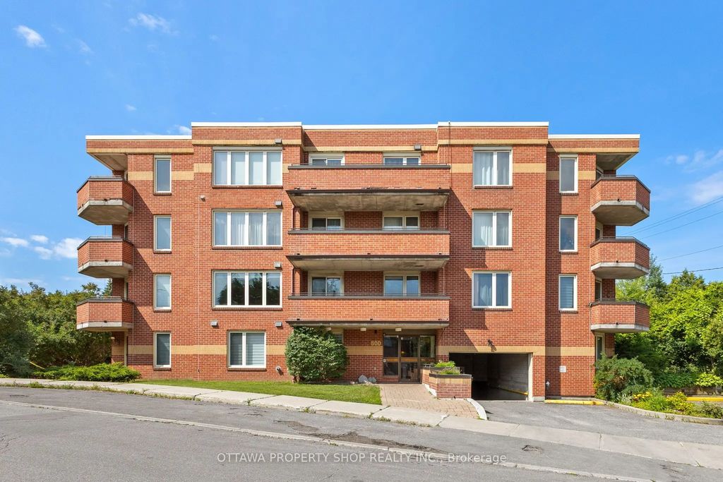 800 Mckellar Avenue 204, Carlingwood - Westboro and Area