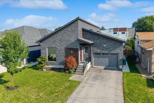 5 Heron Pointe Road, Port Colborne