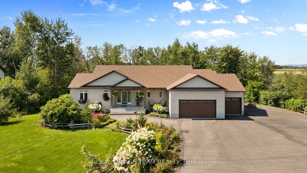 26 Synergy Way, Kanata