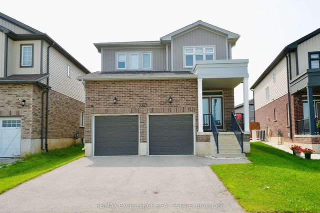 2443 Bennett Cross, London South