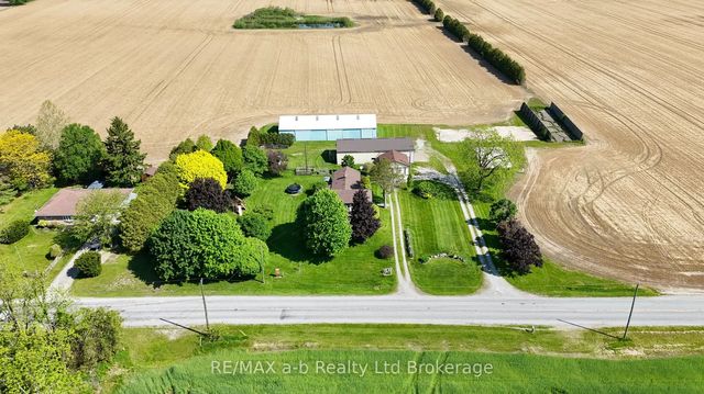 1813 Norfolk County 19 Road W, Norfolk