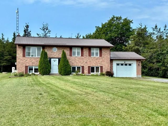 2631 62 Highway, Prince Edward County