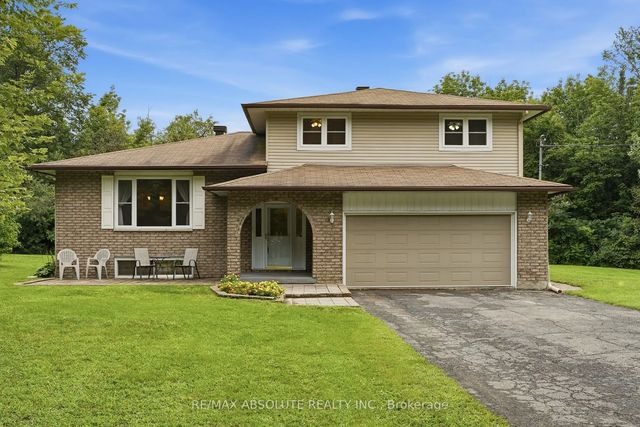 1000 Milburn Crescent, Orleans - Cumberland and Area