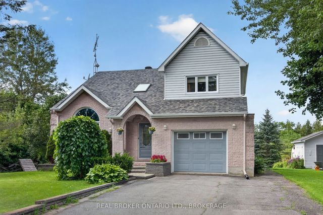 3901 County 45 Road, North Glengarry