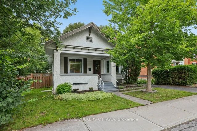 650 Churchill Avenue N, Carlingwood - Westboro and Area