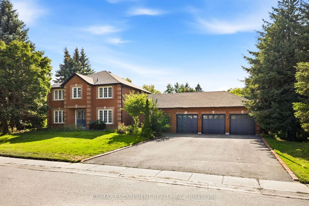 6 Willow Crescent, Mono