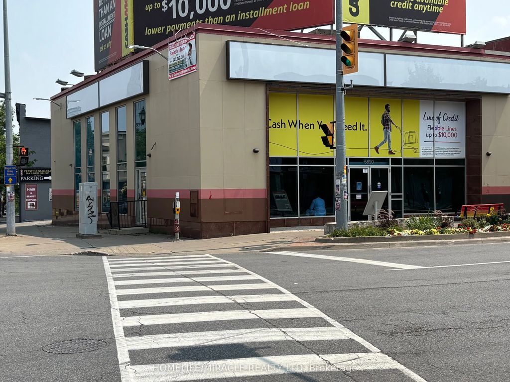 5890 Main Street, Niagara Falls